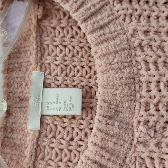 H&M sweater - Picture 2 of 6